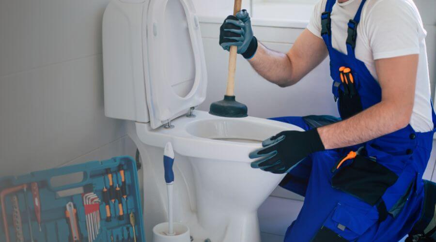 Professional septic pumping service in East Moline, IL